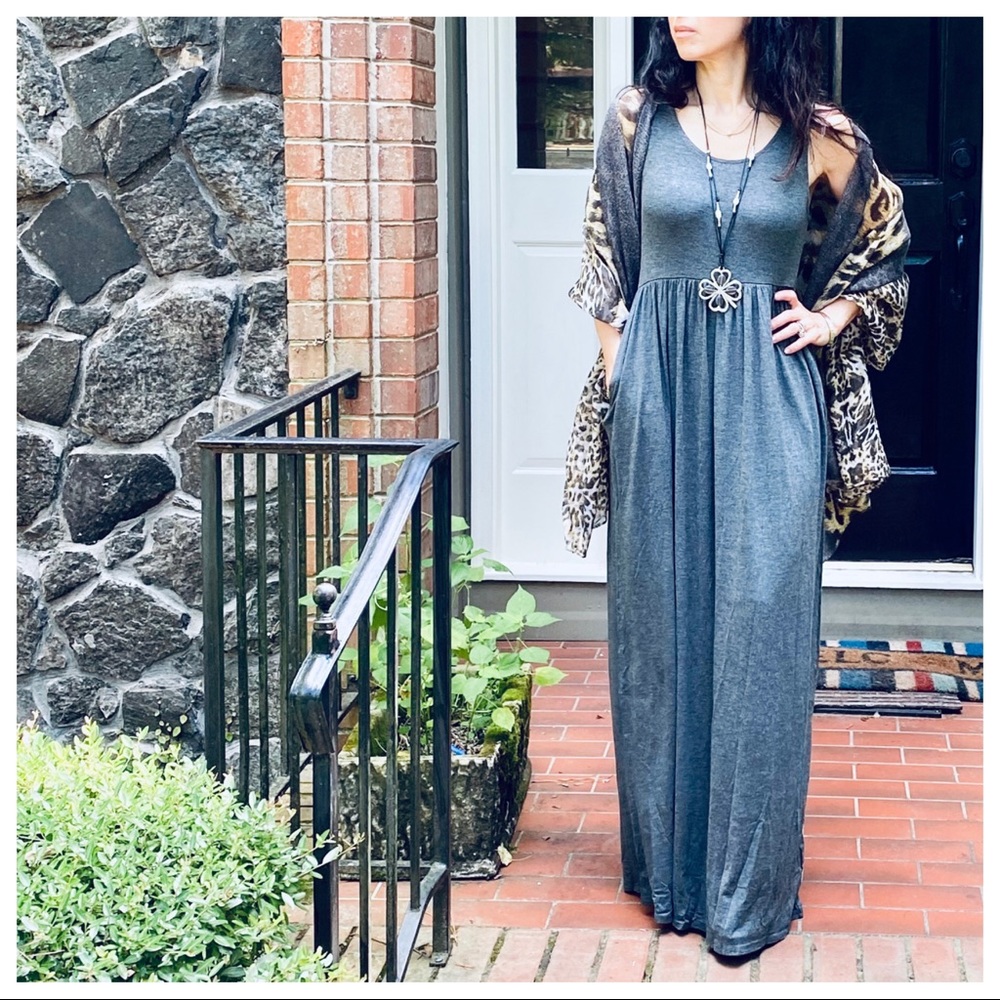 CHARCOAL GREY MAXI DRESS WITH SIDE POCKETS - Picture 2 of 9